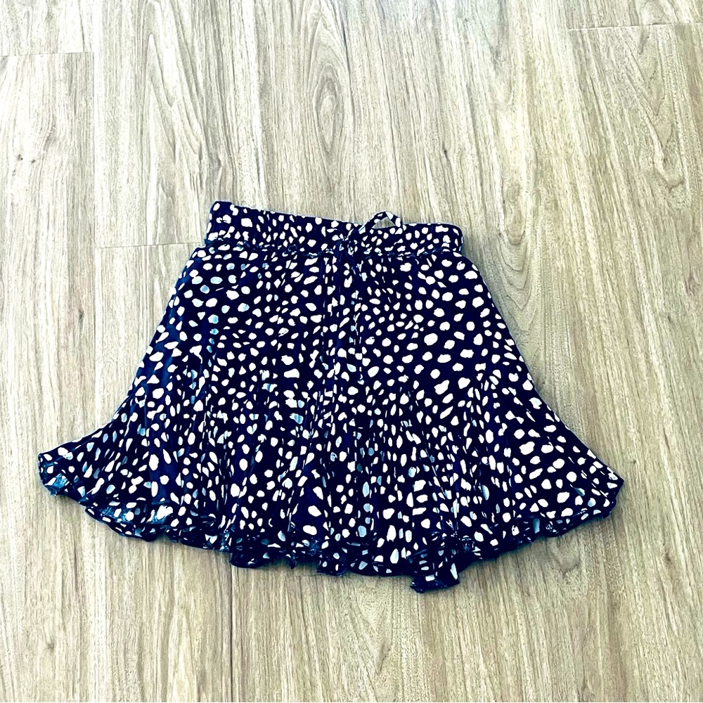Selfie Leslie Blue with White Polka Dot Skirt